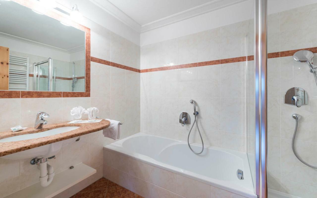 Huetterhof Apartment Tirolo Luaran gambar